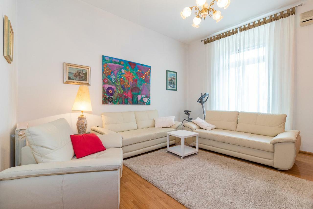 Apartman Vesna Pula Eksteriør billede