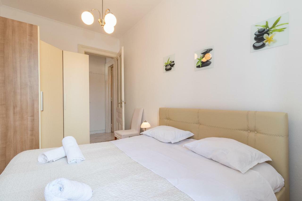Apartman Vesna Pula Eksteriør billede