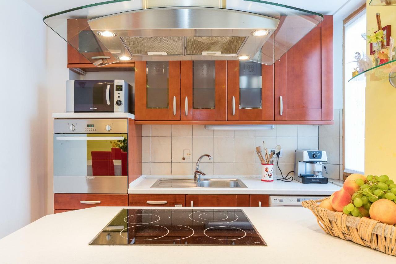 Apartman Vesna Pula Eksteriør billede